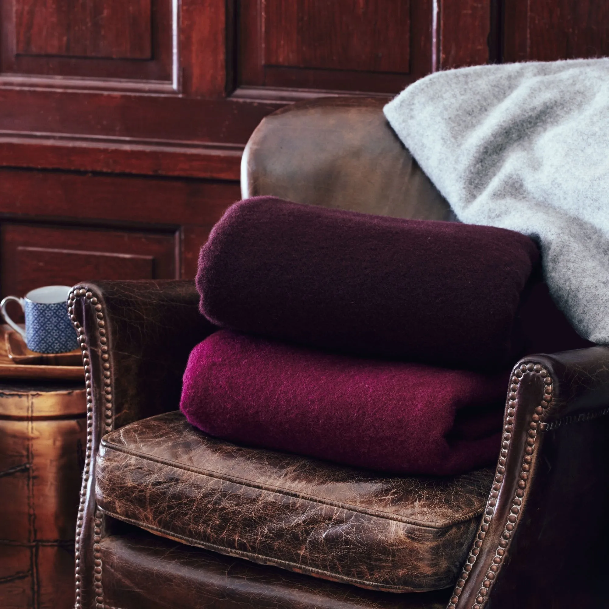 Miramar Wool Blanket [Raspberry]