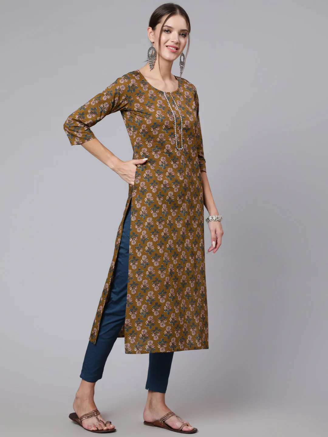 Women Brown Printed Straight Kurta With Three Quarter Sleeves